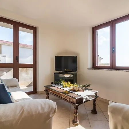 Apartman Casa Papavero Ferienwohnung Mit Meerblick *